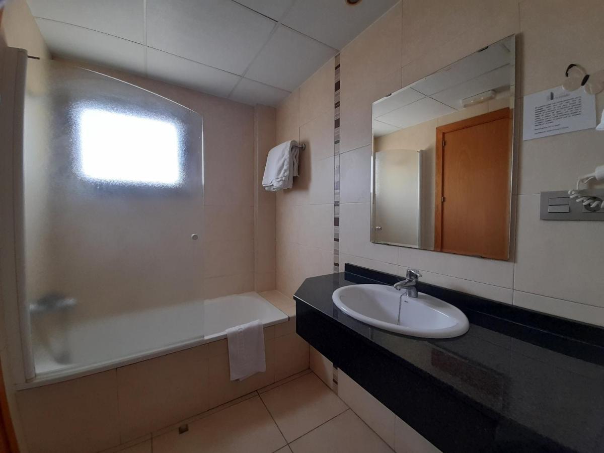Hotel Avenida Morella エクステリア 写真