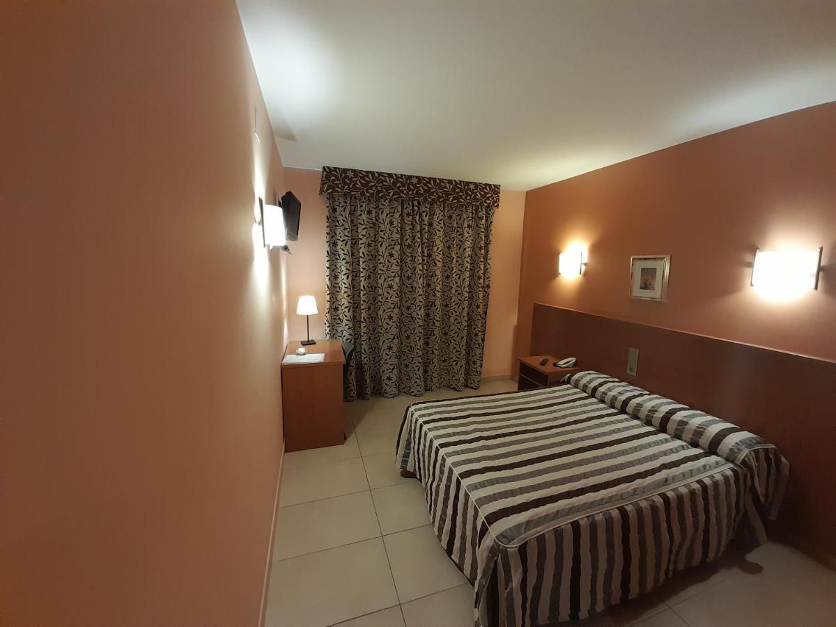 Hotel Avenida Morella エクステリア 写真