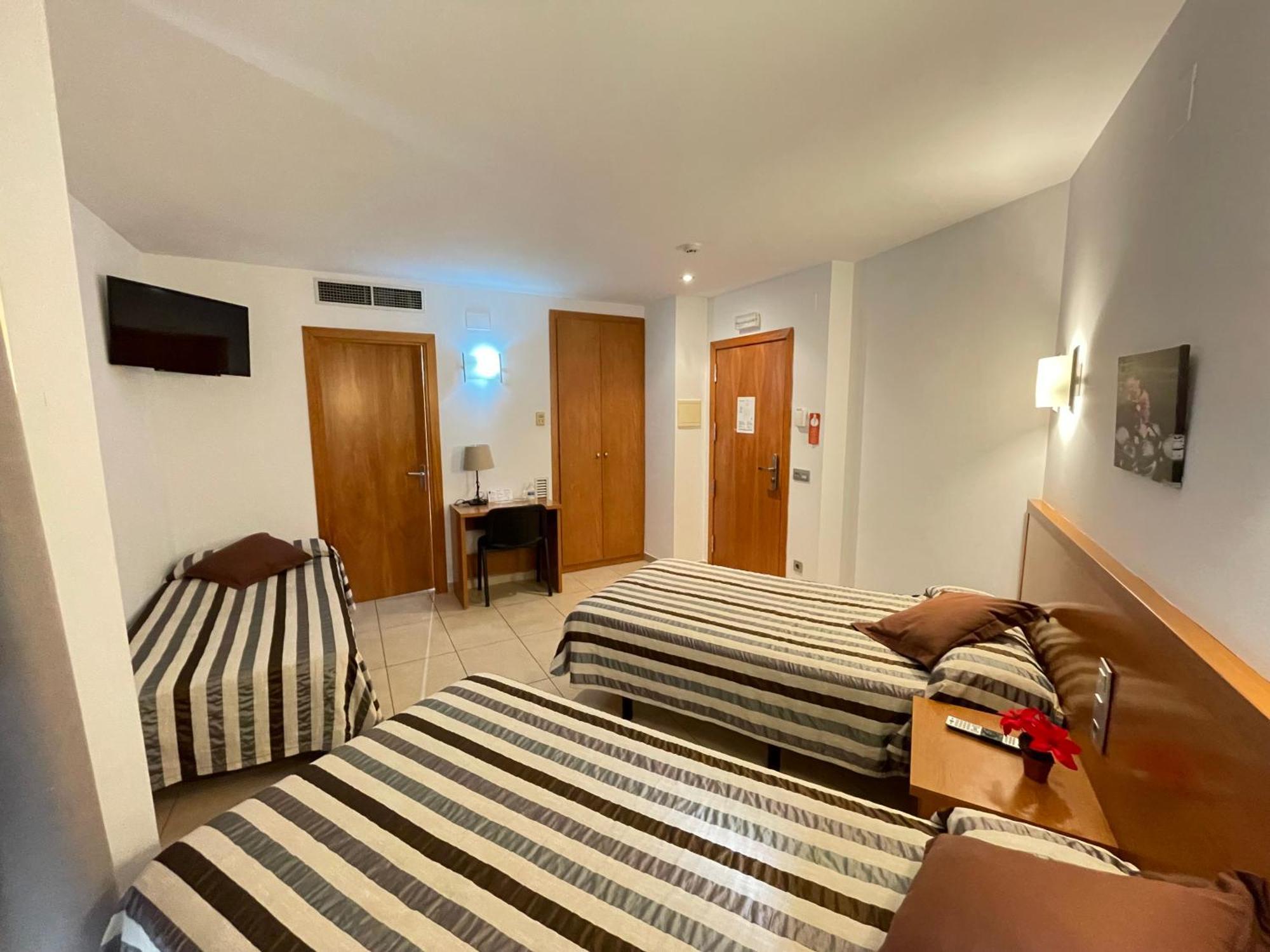 Hotel Avenida Morella エクステリア 写真